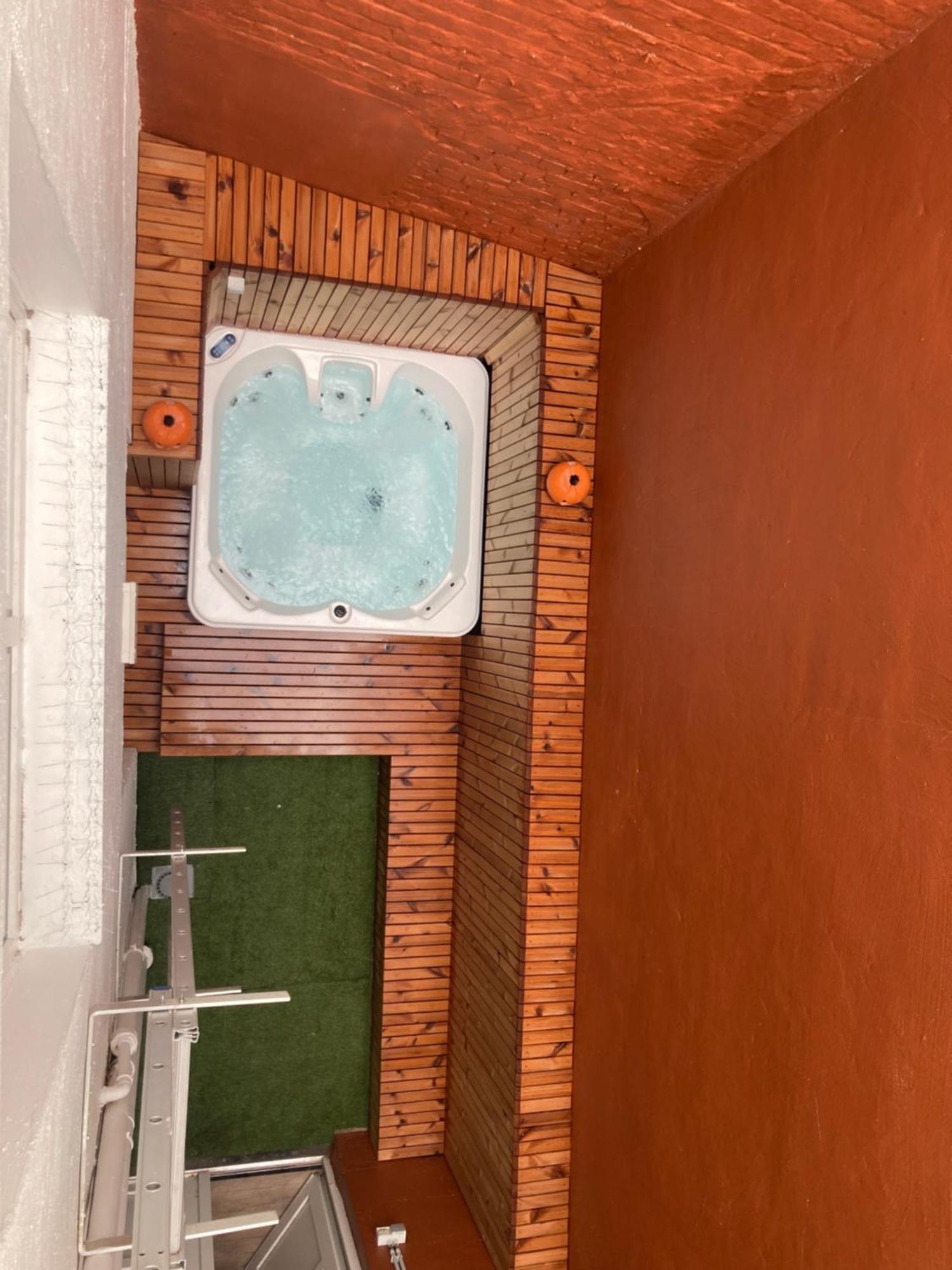 Maison Martha - Sauna En Jacuzzi - 12 Personen Oostende Exteriör bild